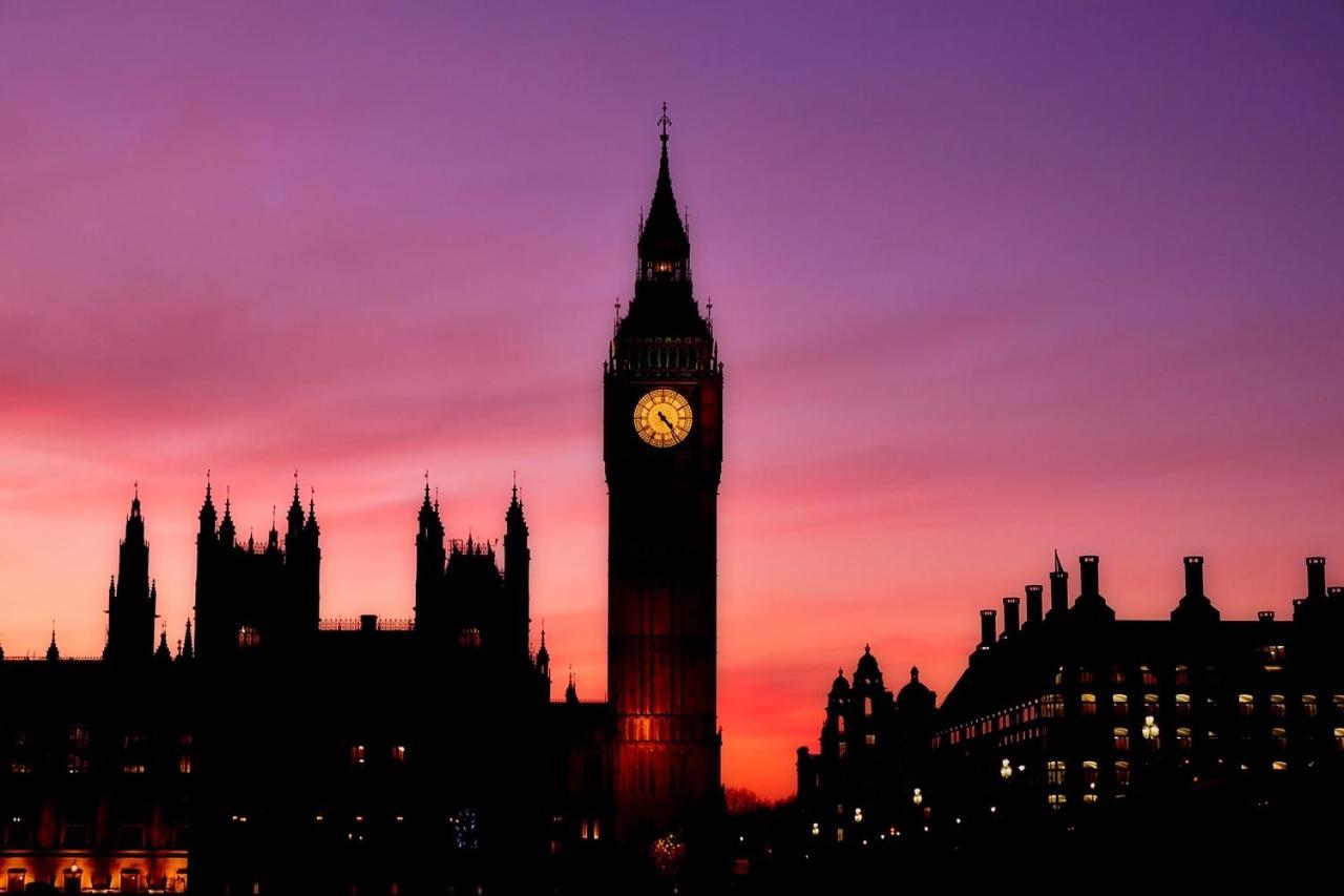 Tube - 10 Min Walk, Wembley Stadium - 20 Min By Bus, Pet Friendly, Free Parking, Flat 5 Edgware Luaran gambar